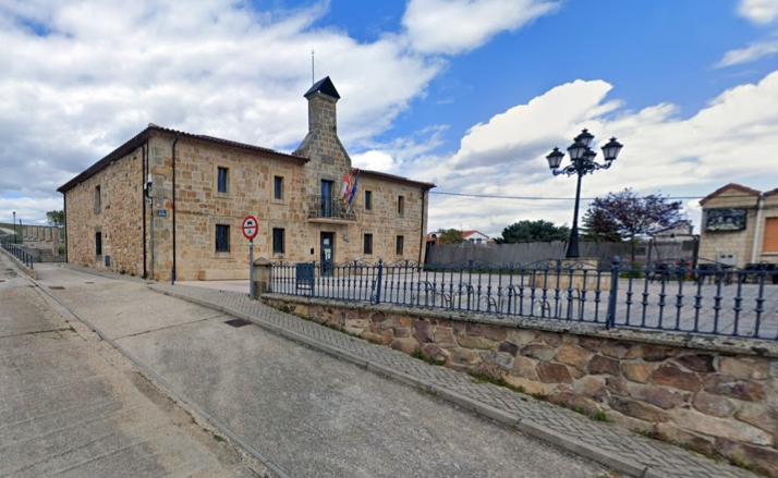 Un contrato hasta 25 años para regentar el Bar-Restaurante Peña Gamella de Cidones
