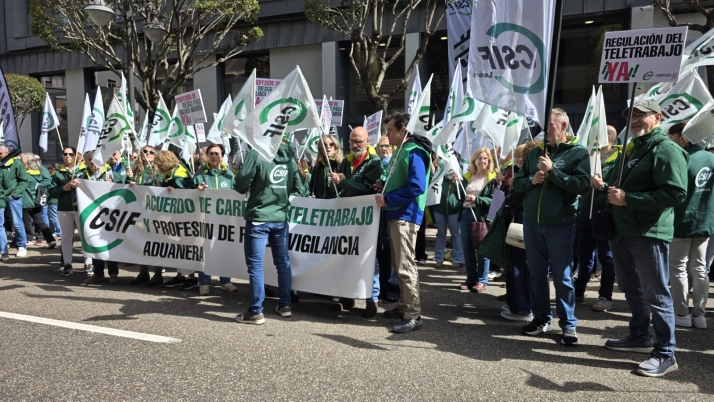 CSIF se moviliza en León y amenaza con una huelga general en la Agencia Tributaria el 8 de junio