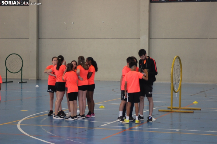 En im&aacute;genes: M&aacute;s de 300 escolares juegan a la pelota numantina, un innovador deporte creado en S