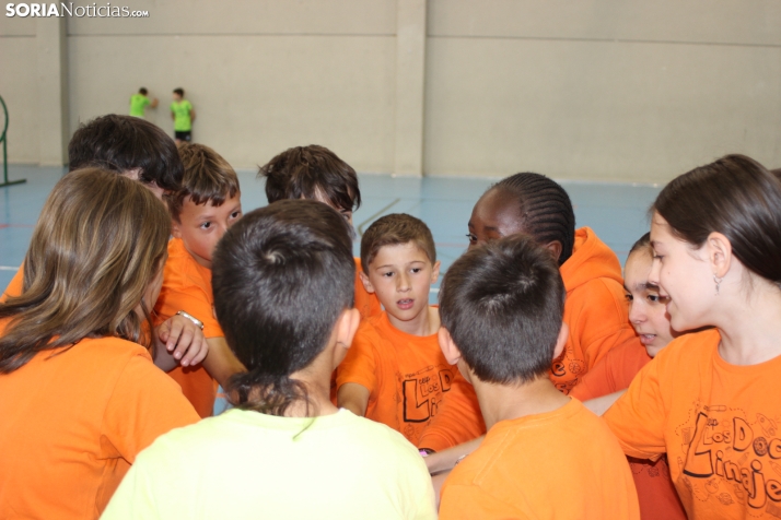 En im&aacute;genes: M&aacute;s de 300 escolares juegan a la pelota numantina, un innovador deporte creado en S
