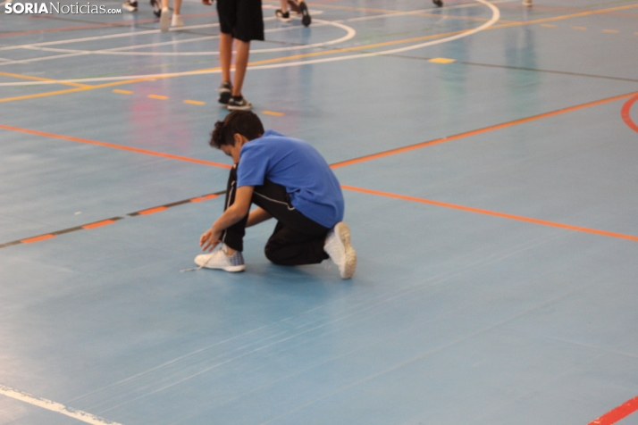 En im&aacute;genes: M&aacute;s de 300 escolares juegan a la pelota numantina, un innovador deporte creado en S