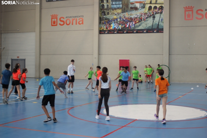 En im&aacute;genes: M&aacute;s de 300 escolares juegan a la pelota numantina, un innovador deporte creado en S