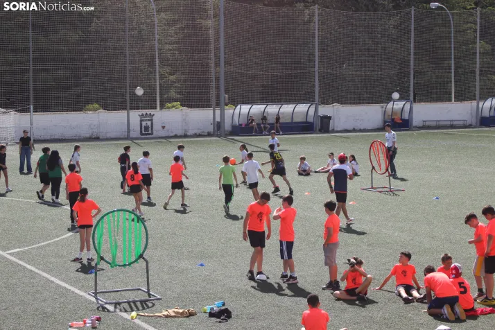 En im&aacute;genes: M&aacute;s de 300 escolares juegan a la pelota numantina, un innovador deporte creado en S