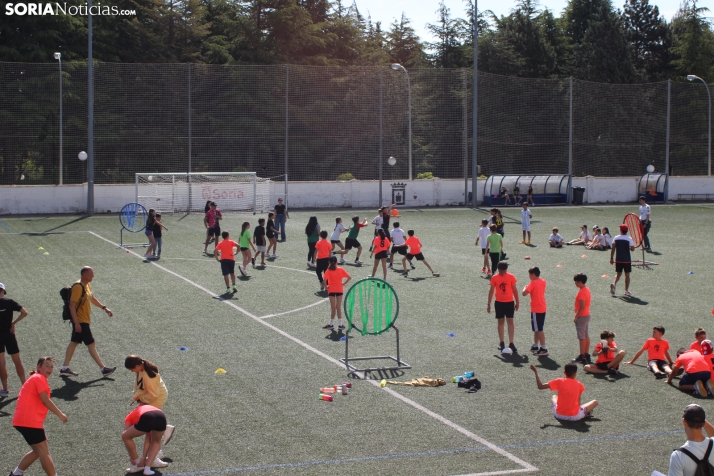 En im&aacute;genes: M&aacute;s de 300 escolares juegan a la pelota numantina, un innovador deporte creado en S
