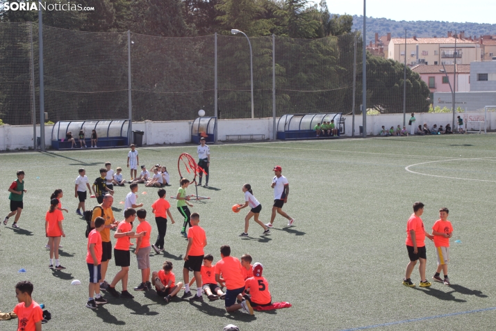 En im&aacute;genes: M&aacute;s de 300 escolares juegan a la pelota numantina, un innovador deporte creado en S