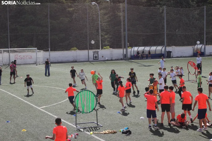 En im&aacute;genes: M&aacute;s de 300 escolares juegan a la pelota numantina, un innovador deporte creado en S