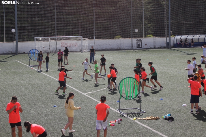 En im&aacute;genes: M&aacute;s de 300 escolares juegan a la pelota numantina, un innovador deporte creado en S