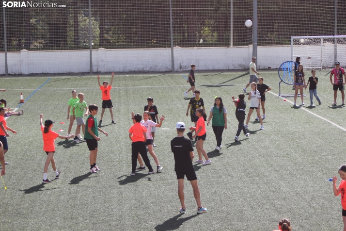 En im&aacute;genes: M&aacute;s de 300 escolares juegan a la pelota numantina, un innovador deporte creado en S