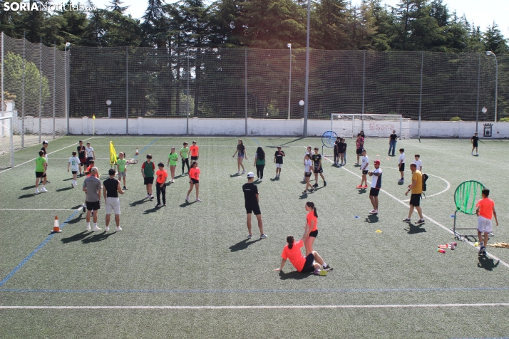 En im&aacute;genes: M&aacute;s de 300 escolares juegan a la pelota numantina, un innovador deporte creado en S