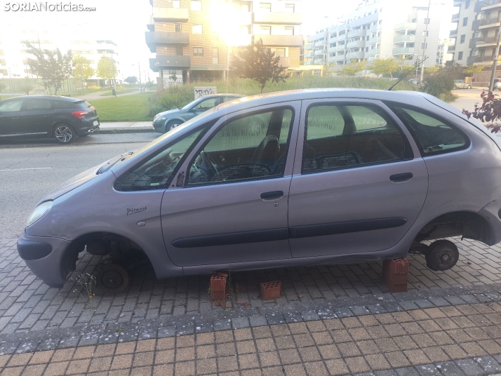 Los coches abandonados por la Guardia Civil y la teoría de las ventanas rotas