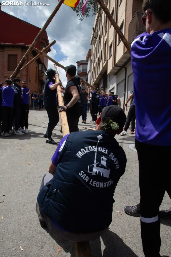 Pingada de Mayo en San Leonardo