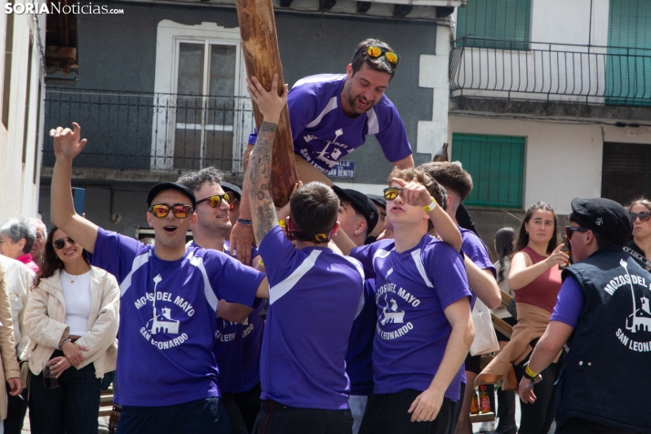 Pingada de Mayo en San Leonardo