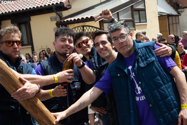 Pingada de Mayo en San Leonardo