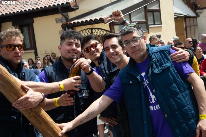 Pingada de Mayo en San Leonardo