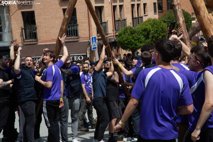 Pingada de Mayo en San Leonardo