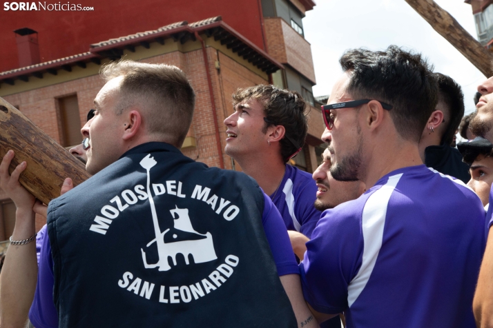 Pingada de Mayo en San Leonardo