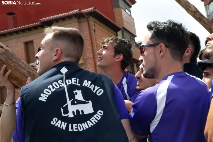 Pingada de Mayo en San Leonardo