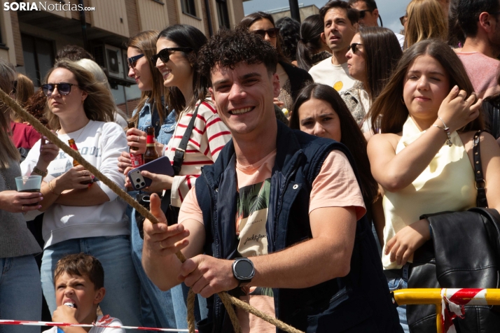Pingada de Mayo en San Leonardo