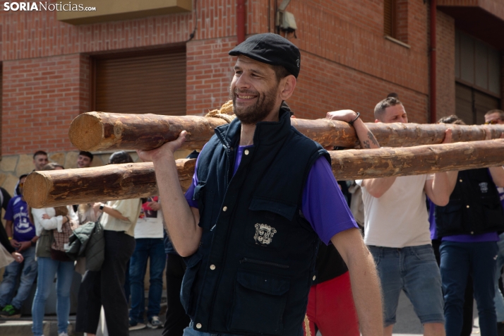Pingada de Mayo en San Leonardo