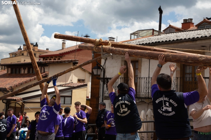 Pingada de Mayo en San Leonardo
