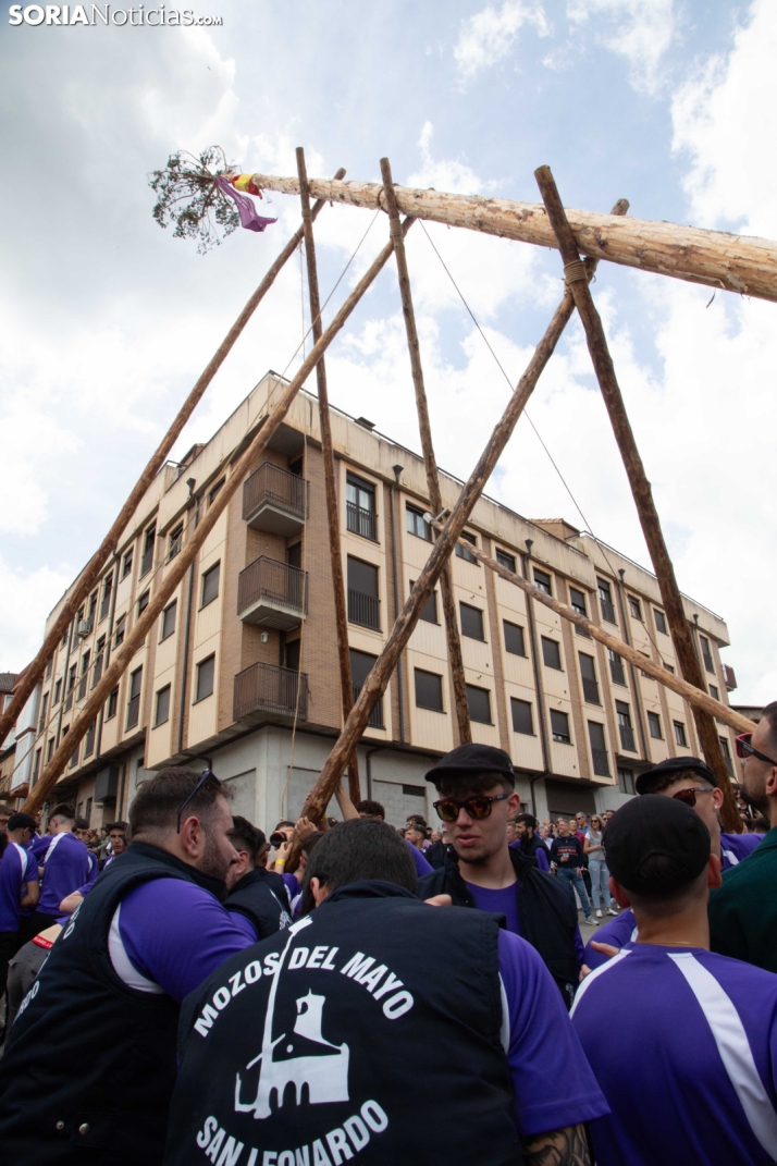 Pingada de Mayo en San Leonardo