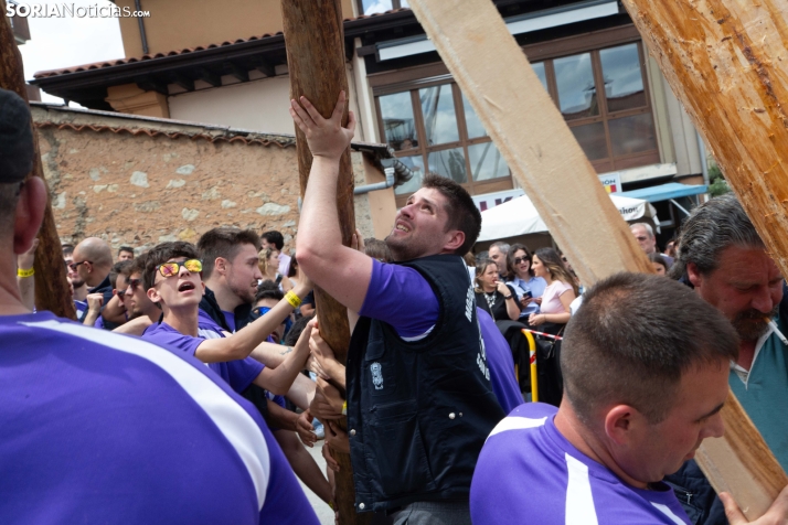 Pingada de Mayo en San Leonardo