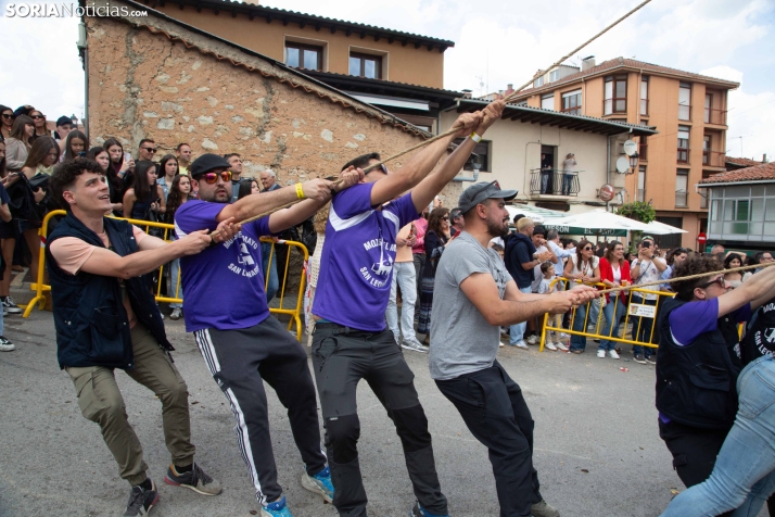Pingada de Mayo en San Leonardo