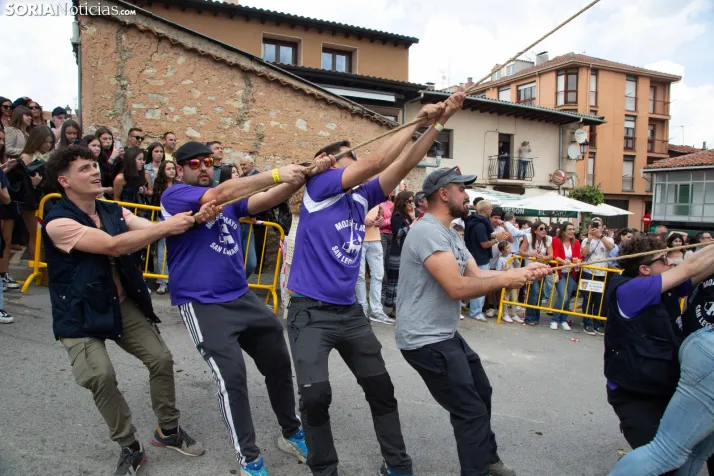 Pingada de Mayo en San Leonardo