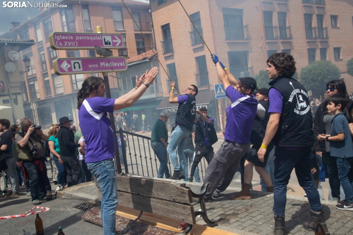 Pingada de Mayo en San Leonardo