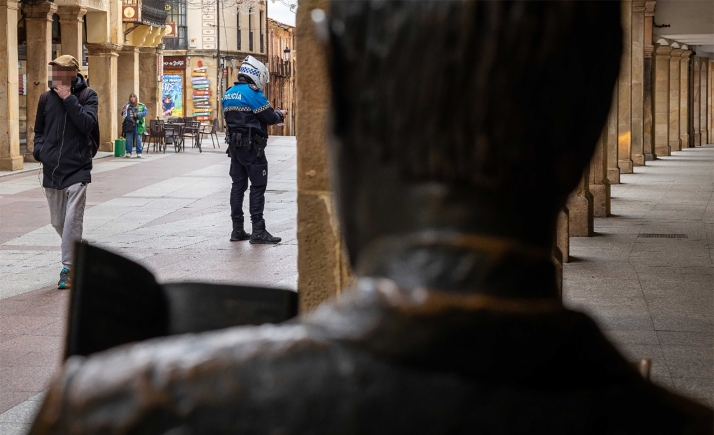 Tensión en El Collado tras un intento de robo en un comercio con actuación de la Policía Local