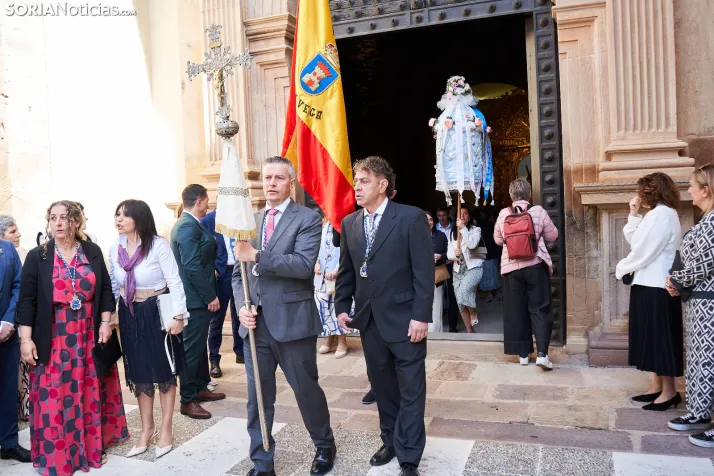 En im&aacute;genes: &Oacute;lvega cumple con la tradici&oacute;n y celebra la romer&iacute;a de la Virgen de O