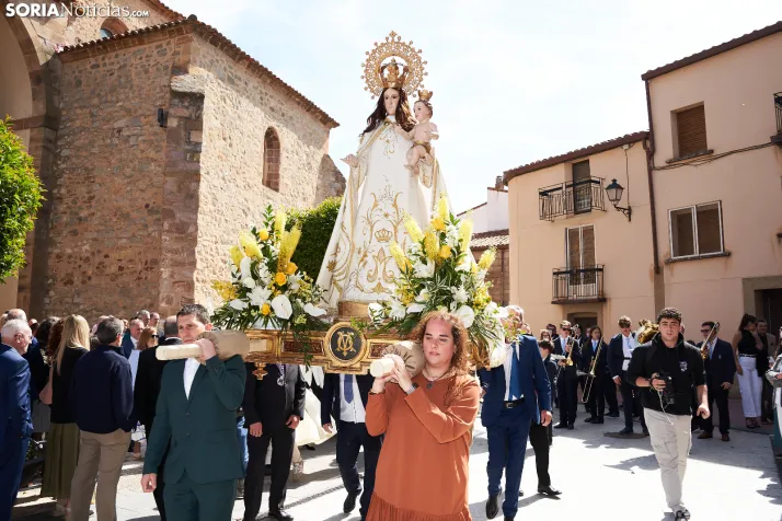 En im&aacute;genes: &Oacute;lvega cumple con la tradici&oacute;n y celebra la romer&iacute;a de la Virgen de O