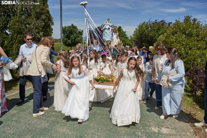 En im&aacute;genes: &Oacute;lvega cumple con la tradici&oacute;n y celebra la romer&iacute;a de la Virgen de O