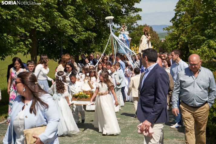 En im&aacute;genes: &Oacute;lvega cumple con la tradici&oacute;n y celebra la romer&iacute;a de la Virgen de O