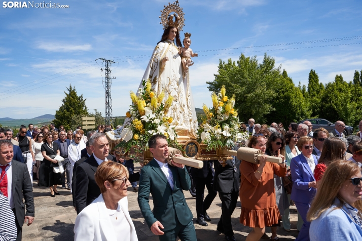 En im&aacute;genes: &Oacute;lvega cumple con la tradici&oacute;n y celebra la romer&iacute;a de la Virgen de O