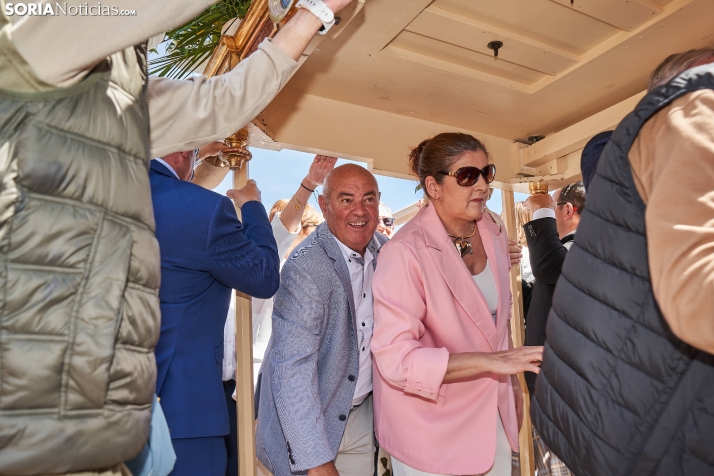 En im&aacute;genes: &Oacute;lvega cumple con la tradici&oacute;n y celebra la romer&iacute;a de la Virgen de O
