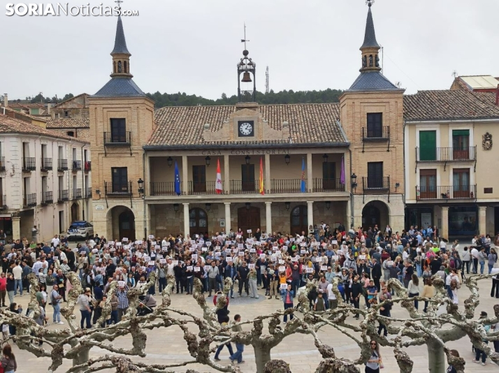 Pardo defiende en Alemania la valía de la plantilla de Huf España: Esta visita había que hacerla