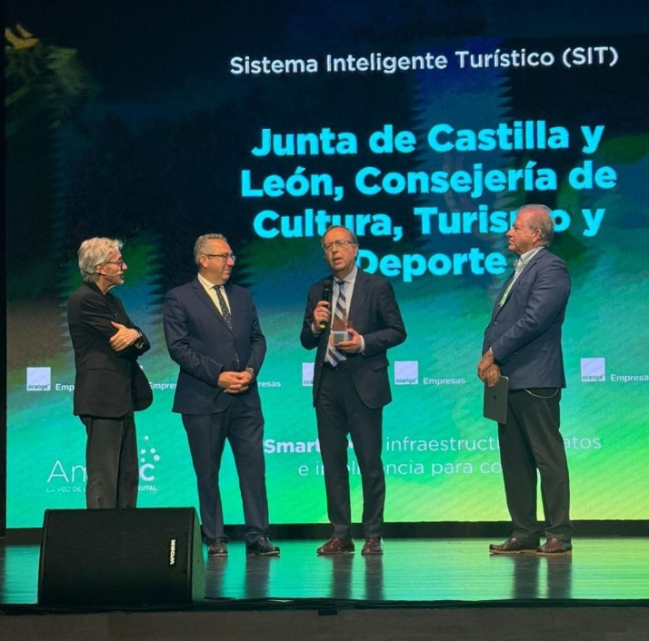 Castilla y León recibe el premio al mejor Sistema Inteligente Turístico de España