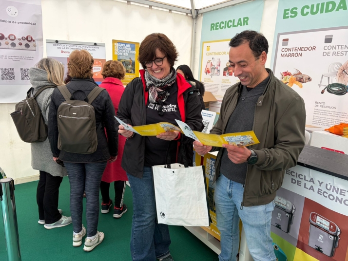 Soria instala su carpa del reciclaje con talleres, regalos e información