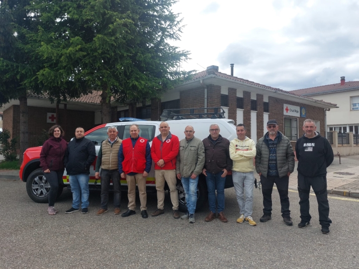 Cruz Roja incorpora un nuevo vehículo todoterreno en San Leonardo para atender emergencias en Pinares