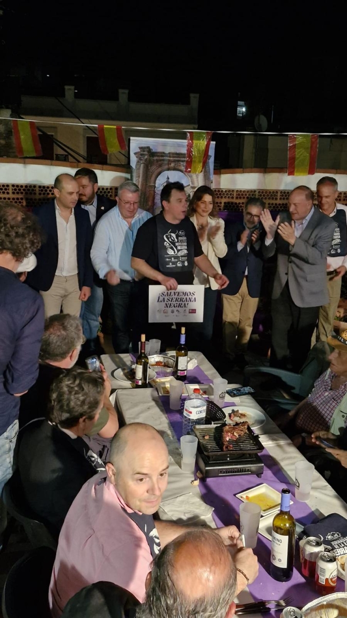 En im&aacute;genes: Valencia vuelve a salir en defensa de la Serrana Negra soriana con unas jornadas gastron&o