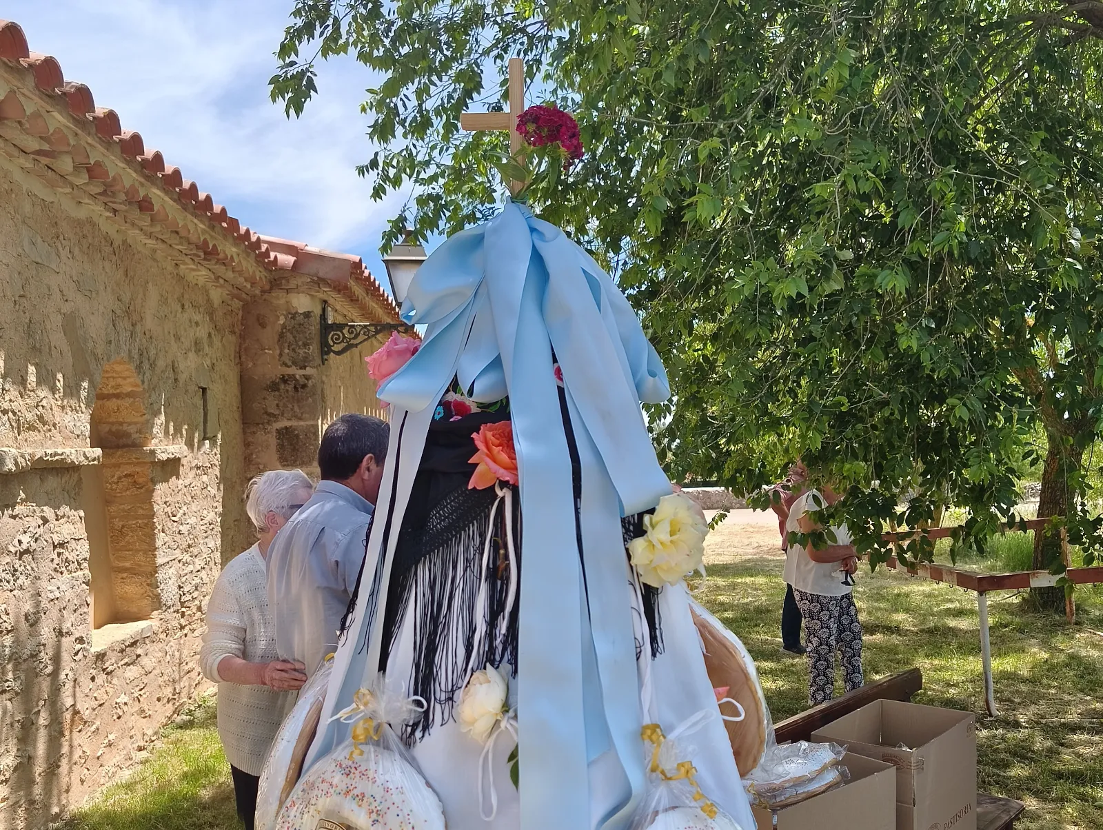 La Vestida del Ramo vuelve a brillar en Camparañón