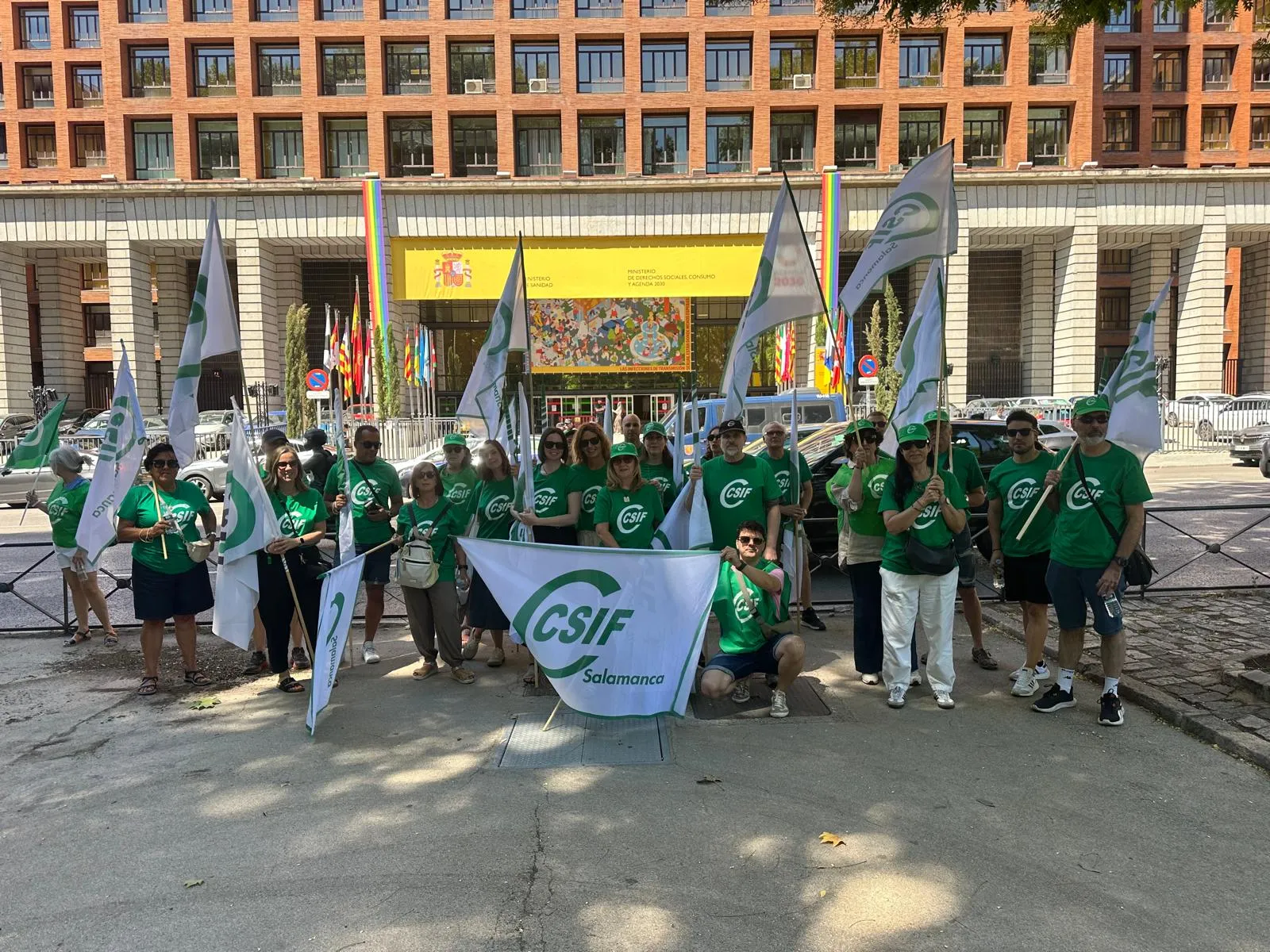 Foto 2 - Delegados sorianos de CSIF se manifiestan en Madrid contra el nuevo Estatuto Marco de Sanidad