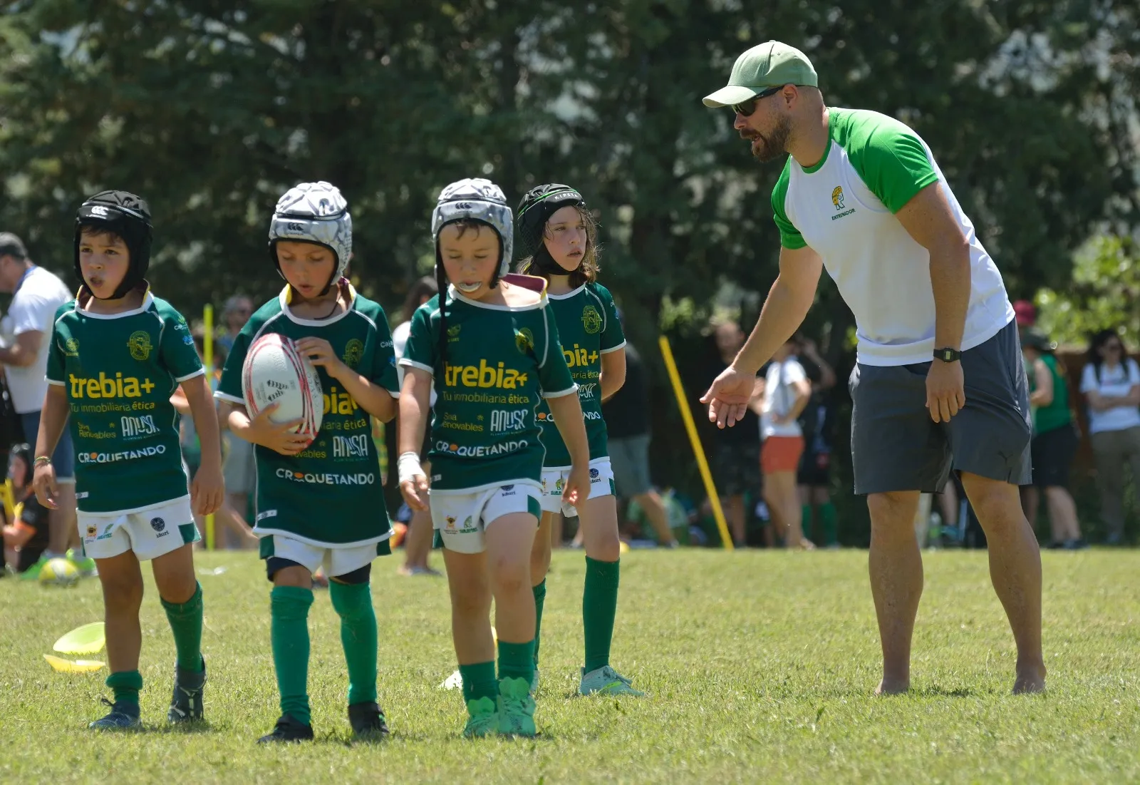 Foto 2 - La Escuela Caja Rural de Rugby destaca entre canteras de Espa&ntilde;a y Francia