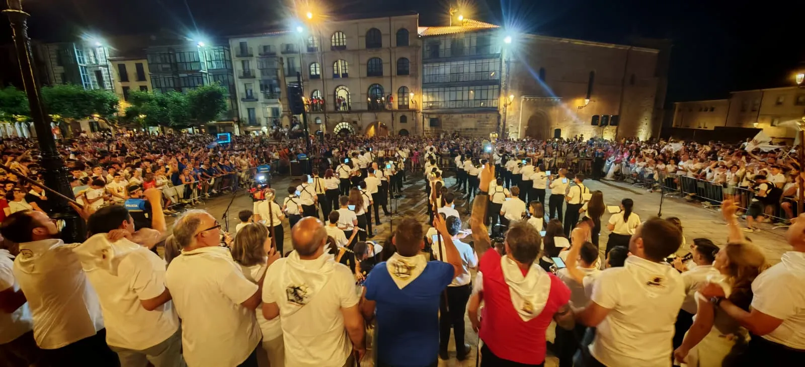 Foto 2 - La sonorizaci&oacute;n de las fiestas de San Juan se queda en Soria: Preg&oacute;n, concierto, misa y adi&oacute;s, adi&oacute;s