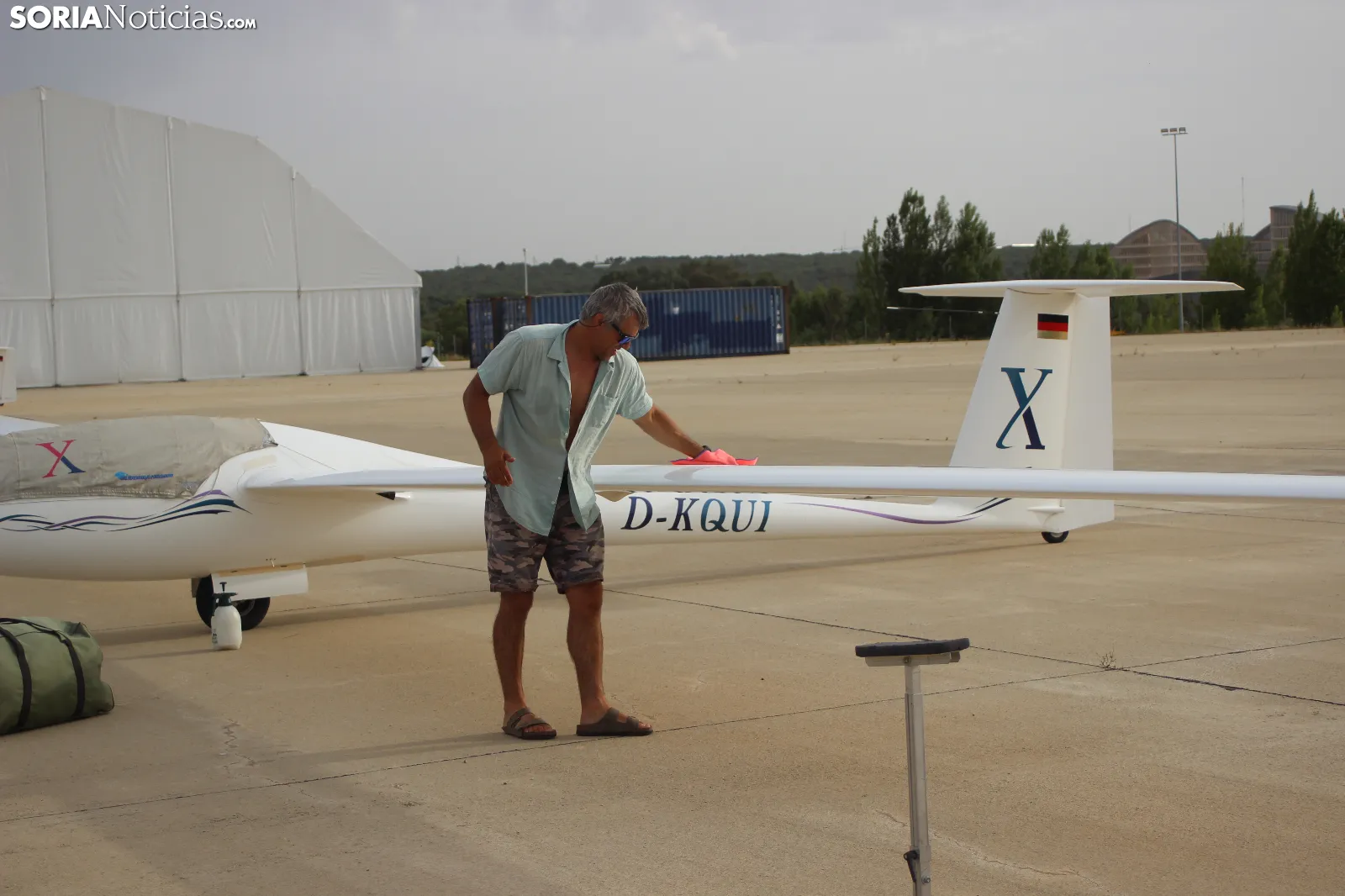 Foto 2 - La Vuelta Ib&eacute;rica de vuelo sin motor 'aterriza' en el ATI de Garray