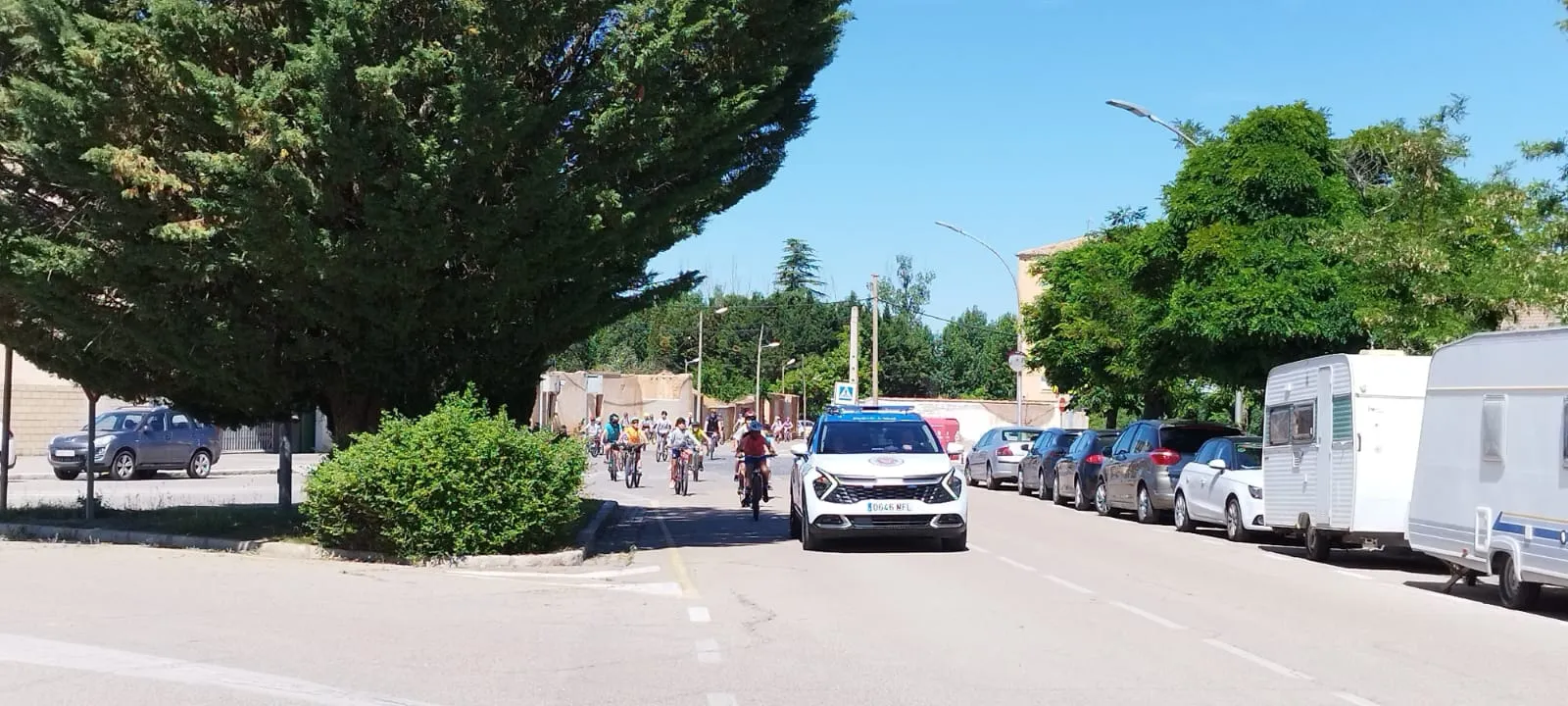 Foto 2 - Los escolares de Almaz&aacute;n aprenden a moverse de forma segura en bicicleta y como peatones
