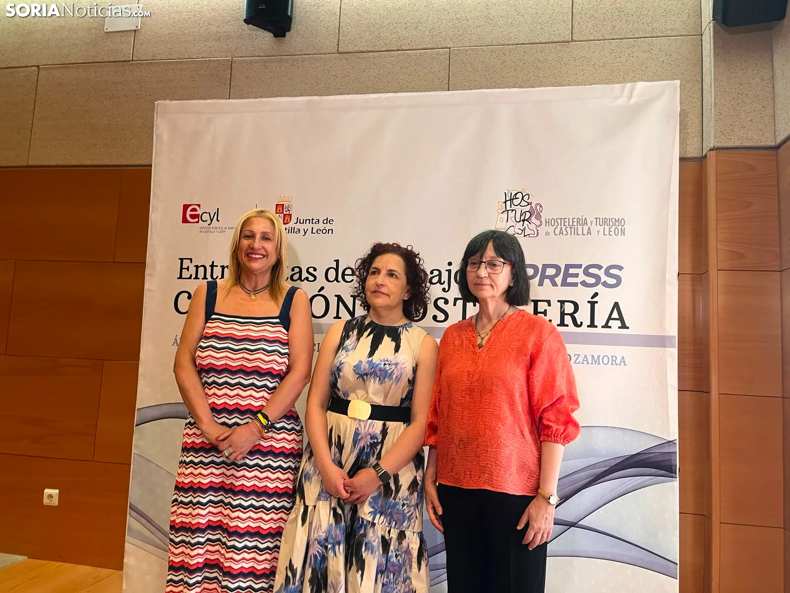 Foto 2 - En busca del "matching laboral": entrevistas expr&eacute;s para reforzar la hosteler&iacute;a en verano 