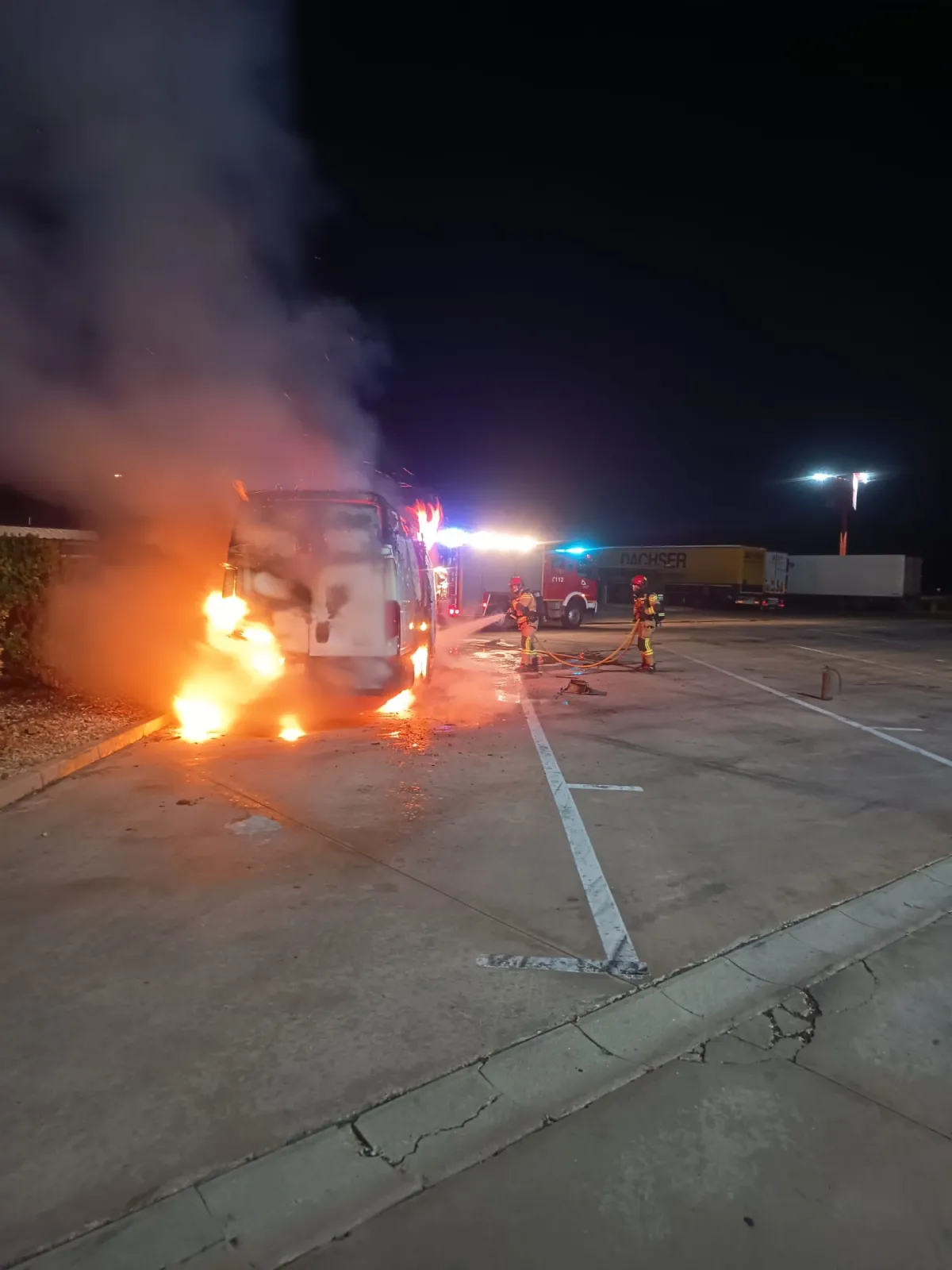 Arde una furgoneta camperizada en El Burgo de Osma