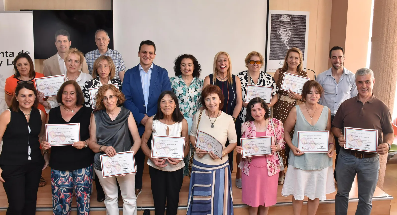Homenaje a los docentes jubilados en Soria este curso